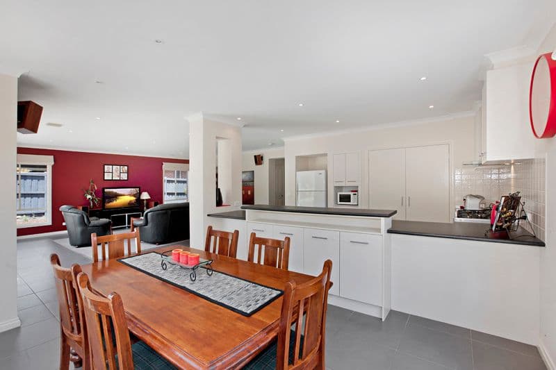 60 Jorgensen Avenue, DOREEN VIC 3754, Doreen - Thumbnail 6