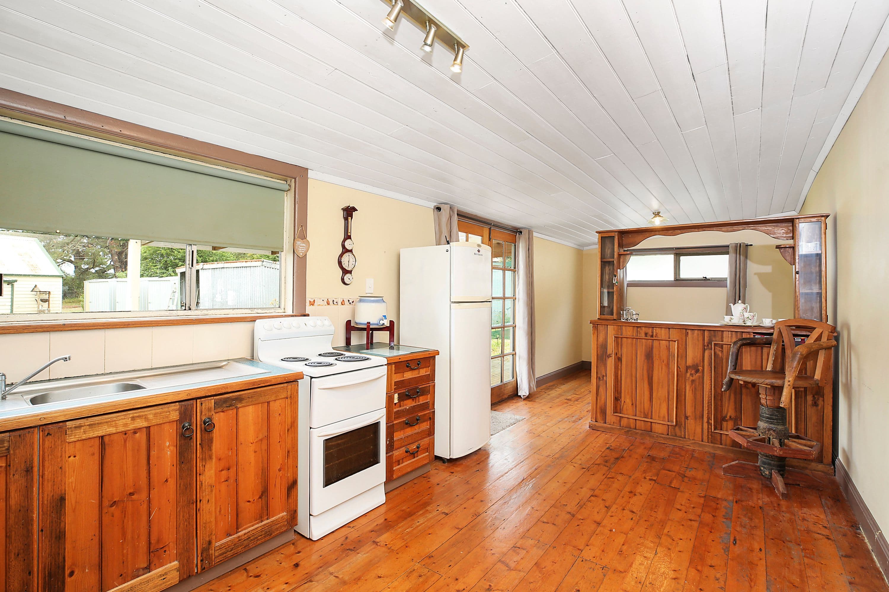 1429 Hamilton Highway, Hexham VIC 3273, Hexham - Thumbnail 3