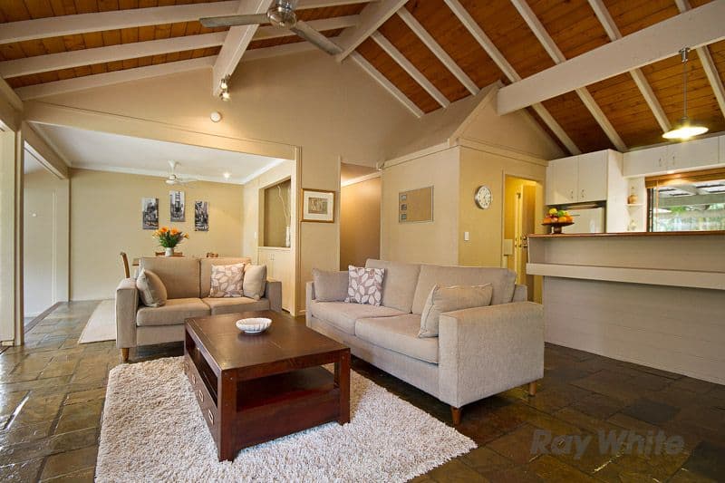 24 Langlo Street, RIVERHILLS QLD 4074, Riverhills - Thumbnail 3
