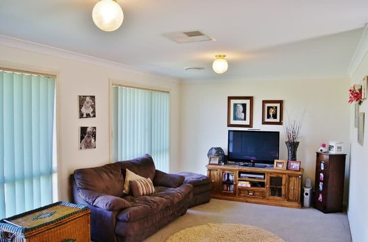 11 Petticoat Lane, YOUNG NSW 2594, Young - Thumbnail 3