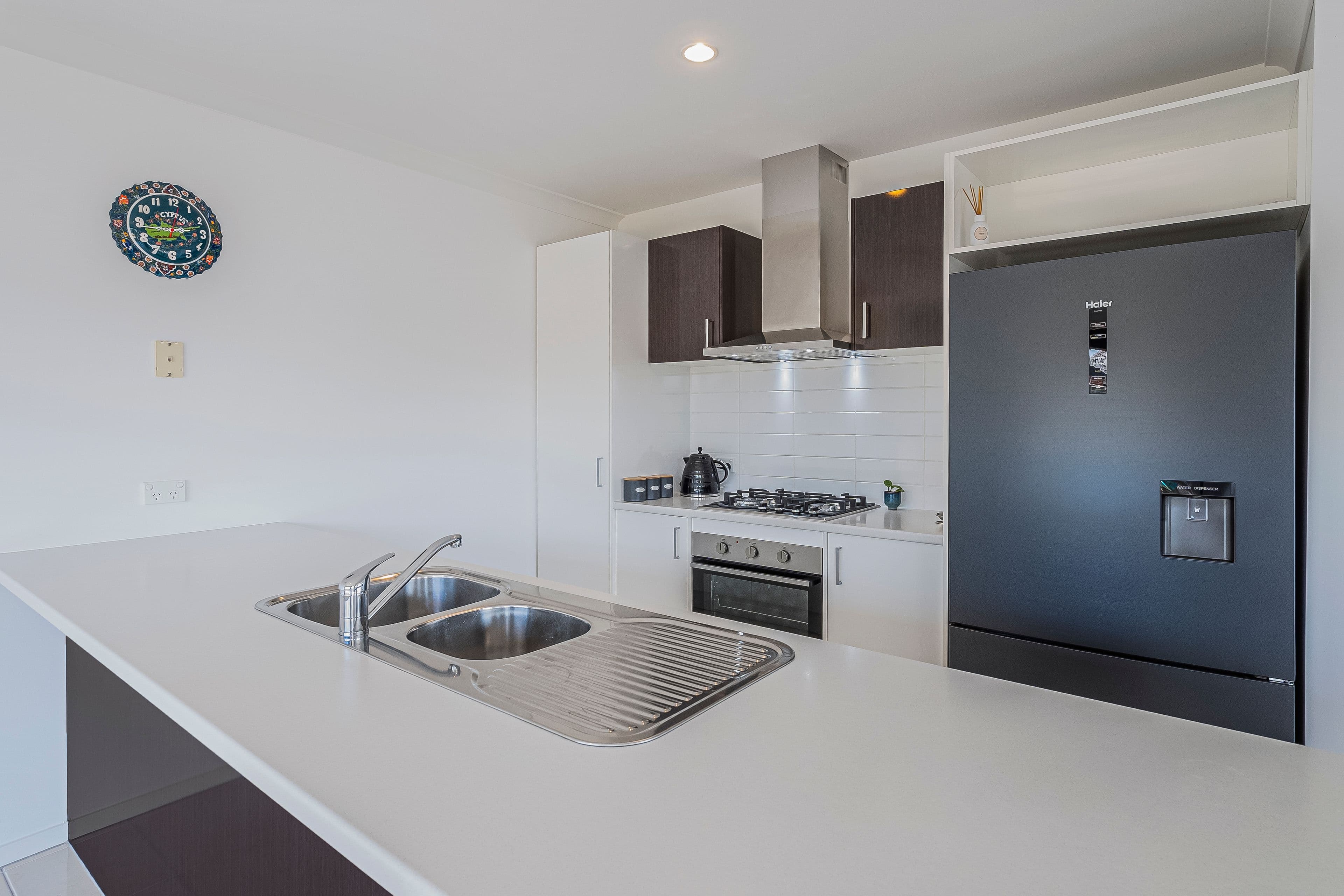 13 Cascade Way, Pakenham VIC 3810, Pakenham - Thumbnail 3