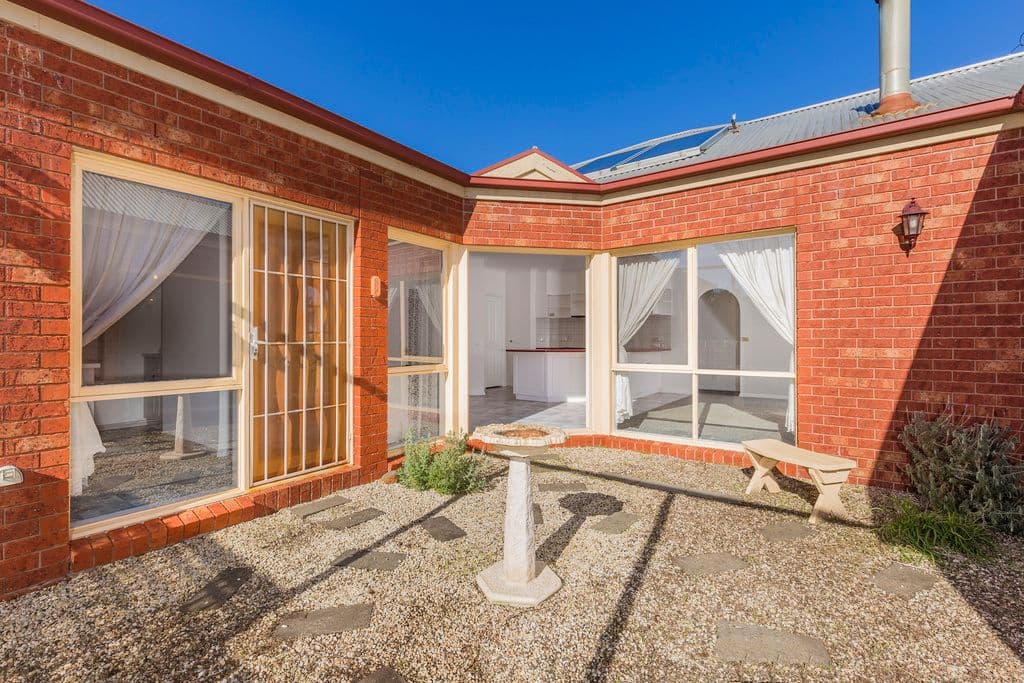 12 Broom Road, Lethbridge VIC 3332, Lethbridge - Thumbnail 6