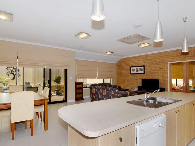 10 Arkle Street, BALDIVIS WA 6171, Baldivis - Thumbnail 7