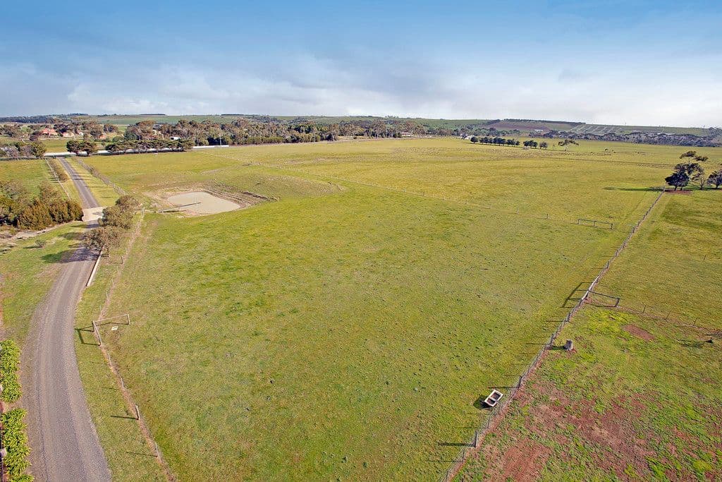 580 Windermere Road, Lara VIC 3212, Lara - Thumbnail 2