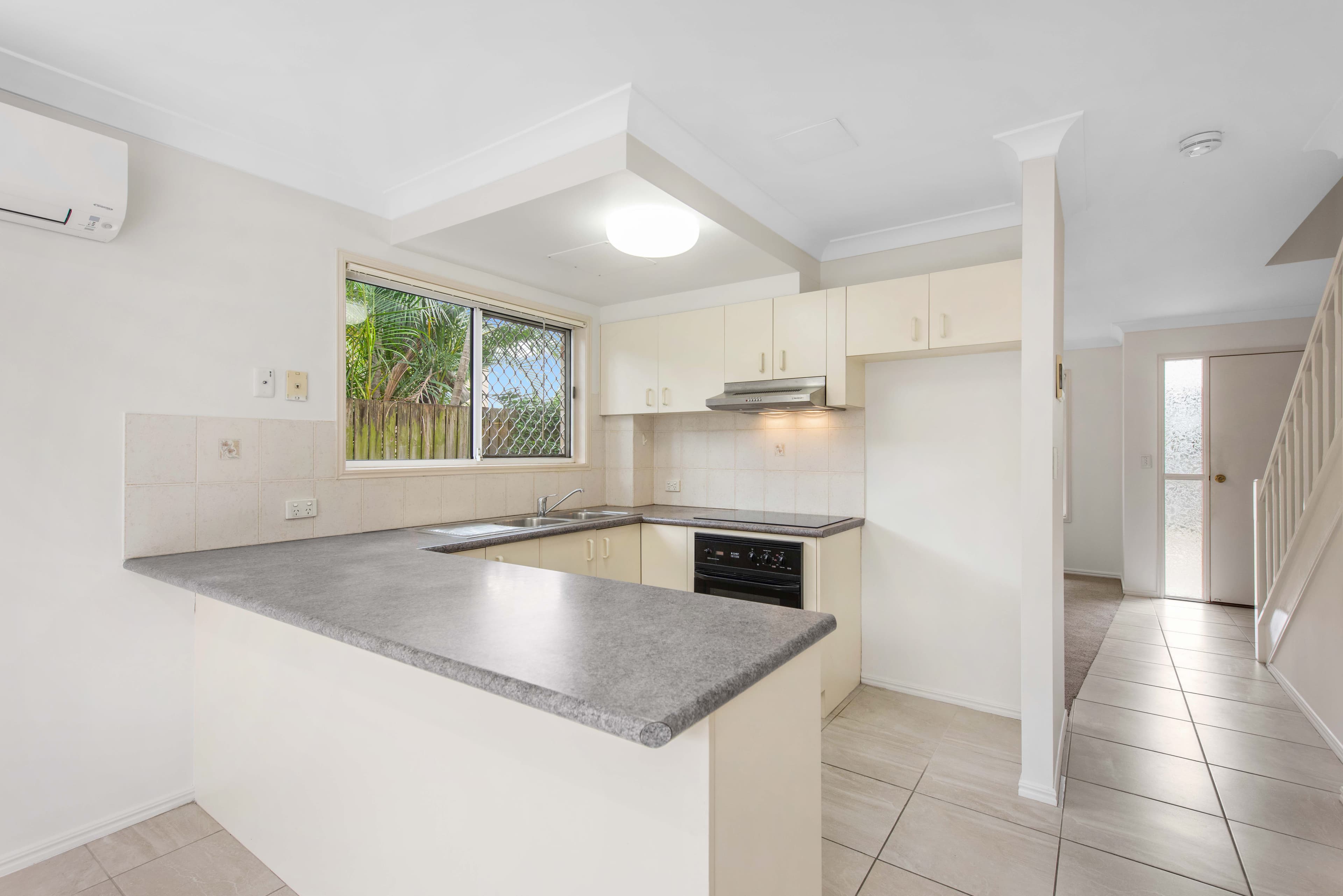 37 Querrin Street, Yeronga QLD 4104, Yeronga - Thumbnail 4