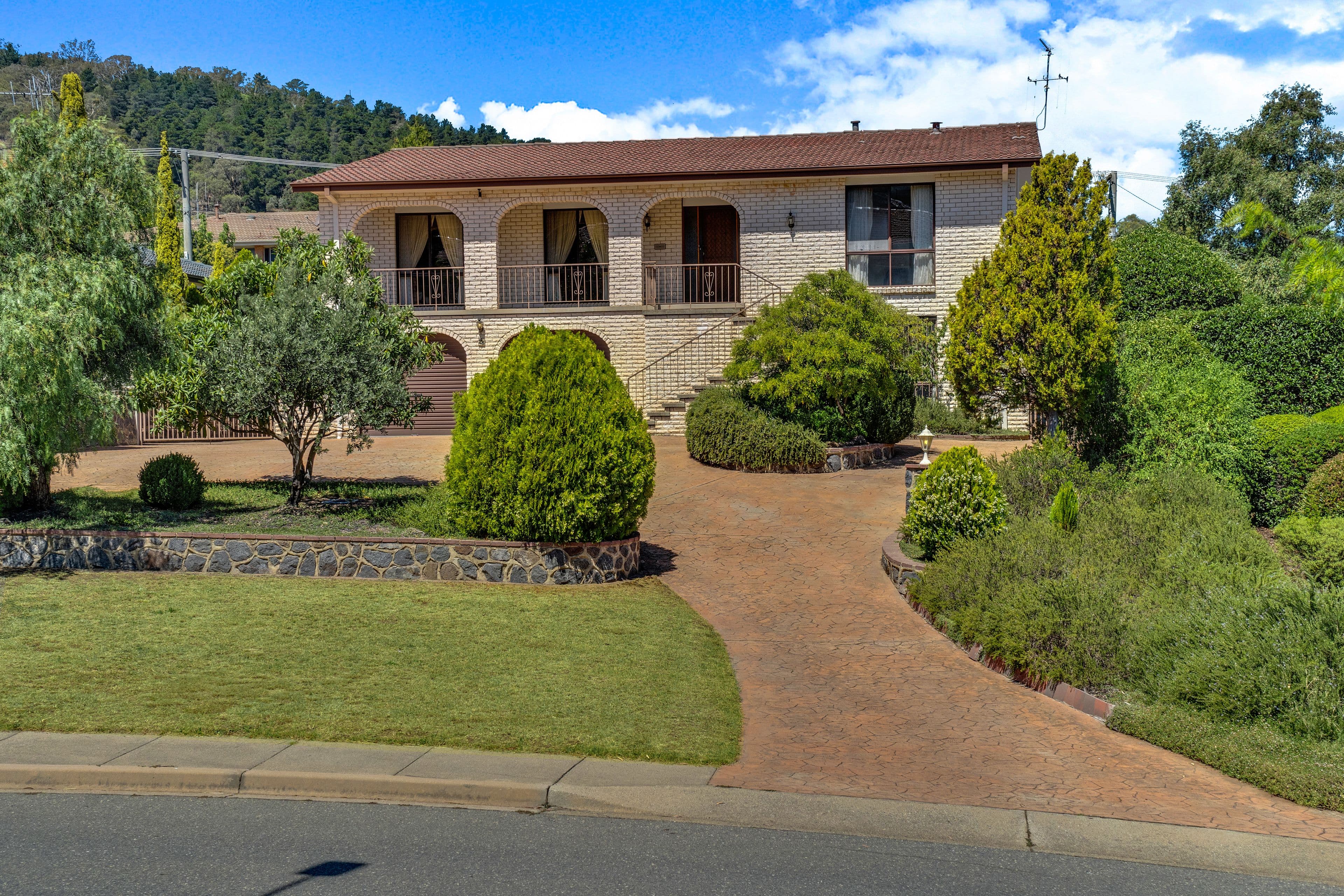 26 Ngunawal Drive, Isaacs ACT 2607, Isaacs - Image 1