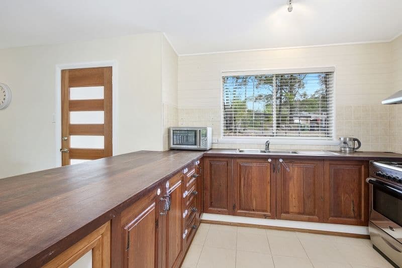 383 Lieutenant Bowen Drive, Bowen Mountain - Thumbnail 7