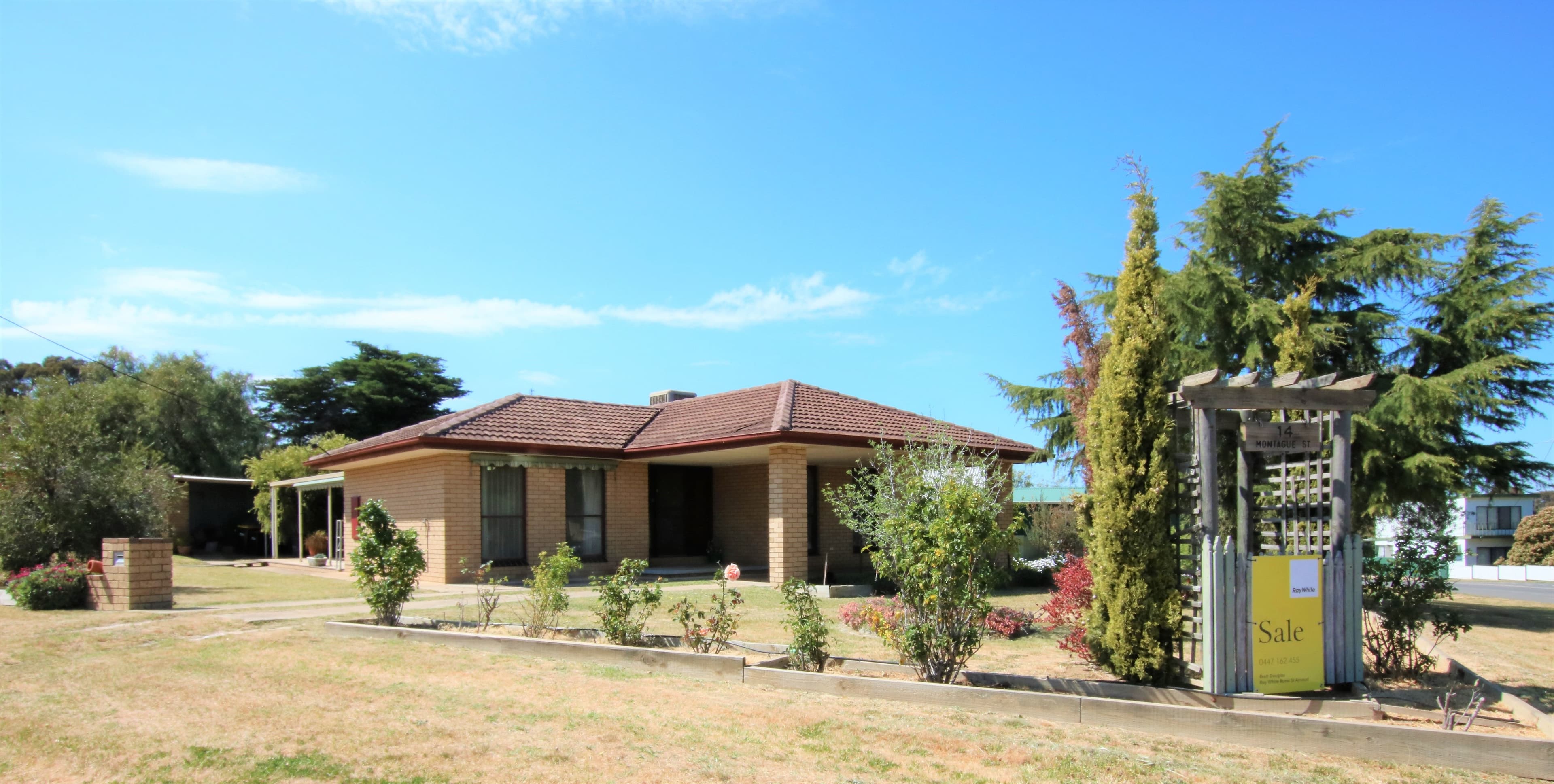 14 Montague Street, St Arnaud VIC 3478, St Arnaud - Image 1