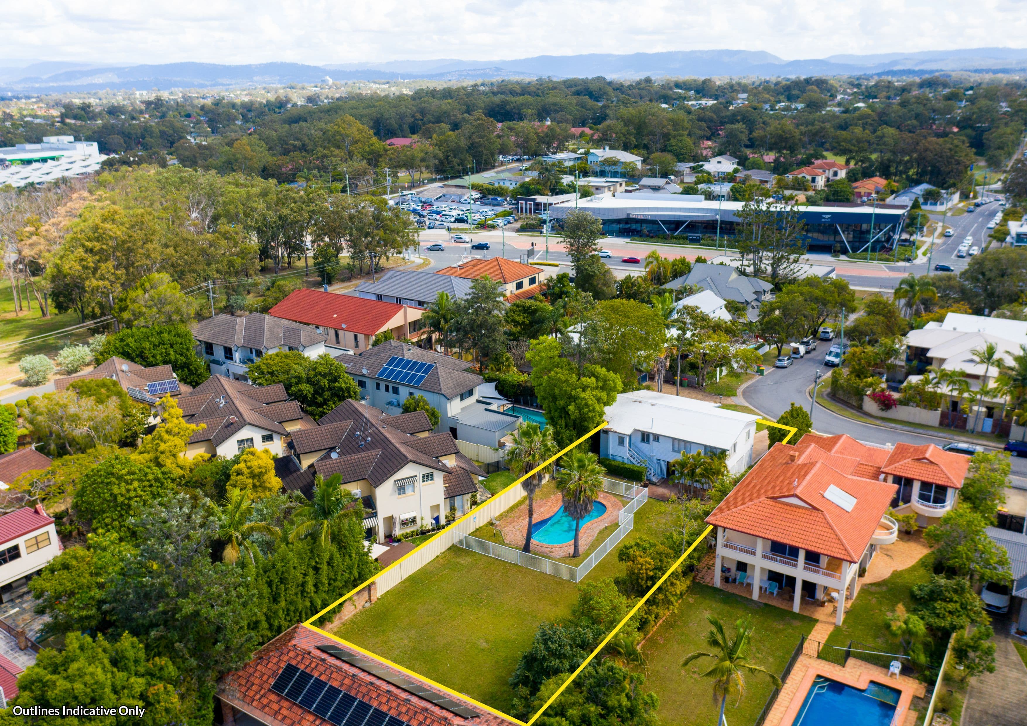 8 Harcourt Crescent, Southport QLD 4215, Southport - Thumbnail 2
