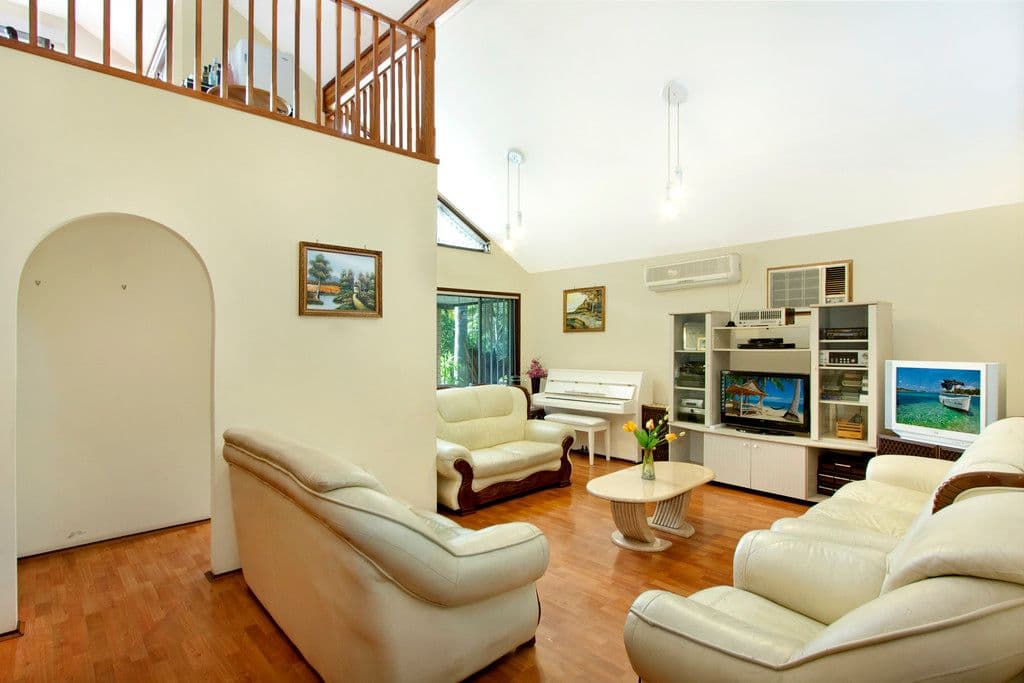 1 Santa Place, Bossley Park NSW 2176, Bossley Park - Thumbnail 2