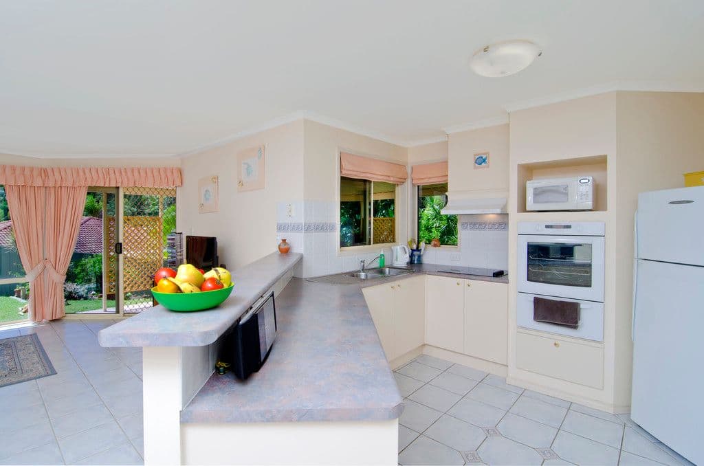5 Bolgart Court, ELANORA QLD 4221, Elanora - Thumbnail 5