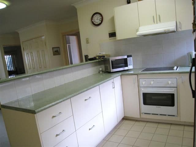 18  Chaucer Street, MOOROOKA QLD 4105, Moorooka - Thumbnail 2