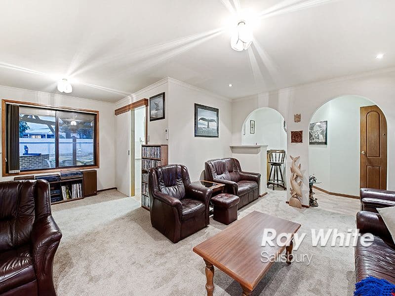 24 Petersens Parade, Salisbury Downs SA 5108, Salisbury Downs - Thumbnail 2