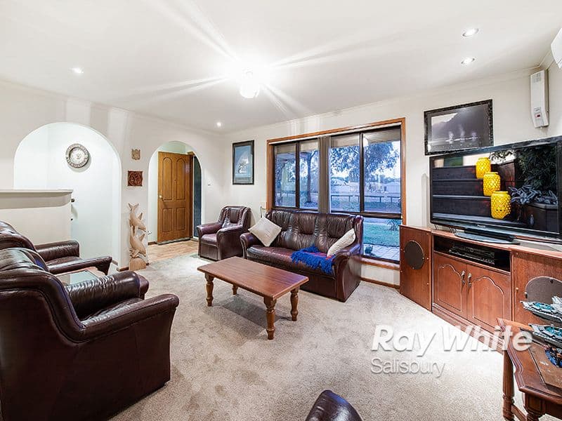 24 Petersens Parade, Salisbury Downs SA 5108, Salisbury Downs - Thumbnail 3