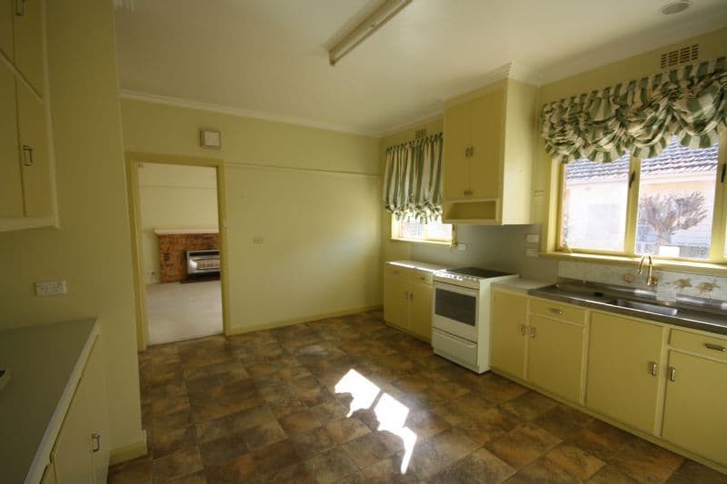 2 Dudley Street, ROCHESTER VIC 3561, Rochester - Thumbnail 5