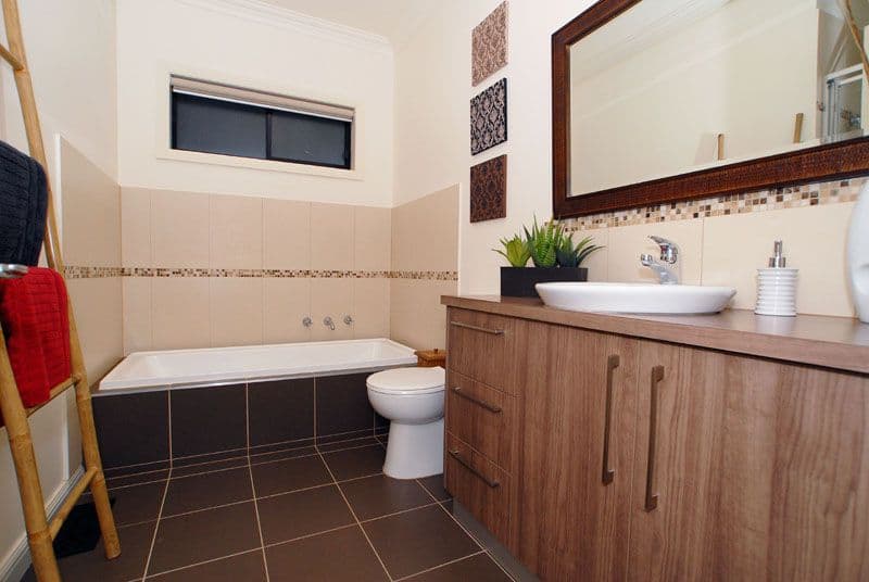 39 Norfolk Circuit, DONCASTER VIC 3108, Doncaster - Thumbnail 6