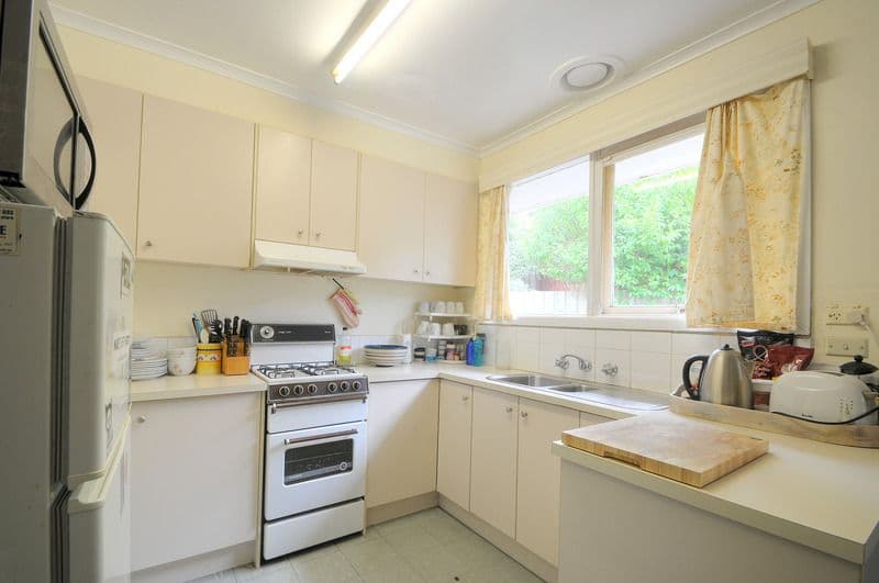 19 Highfield Road, DONCASTER EAST VIC 3109, Doncaster East - Thumbnail 5