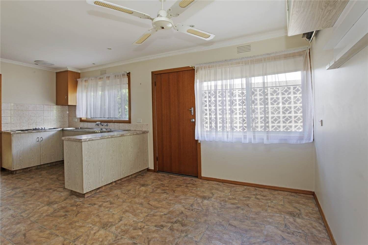 12 Watsons Road, NEWCOMB VIC 3219, Newcomb - Thumbnail 6