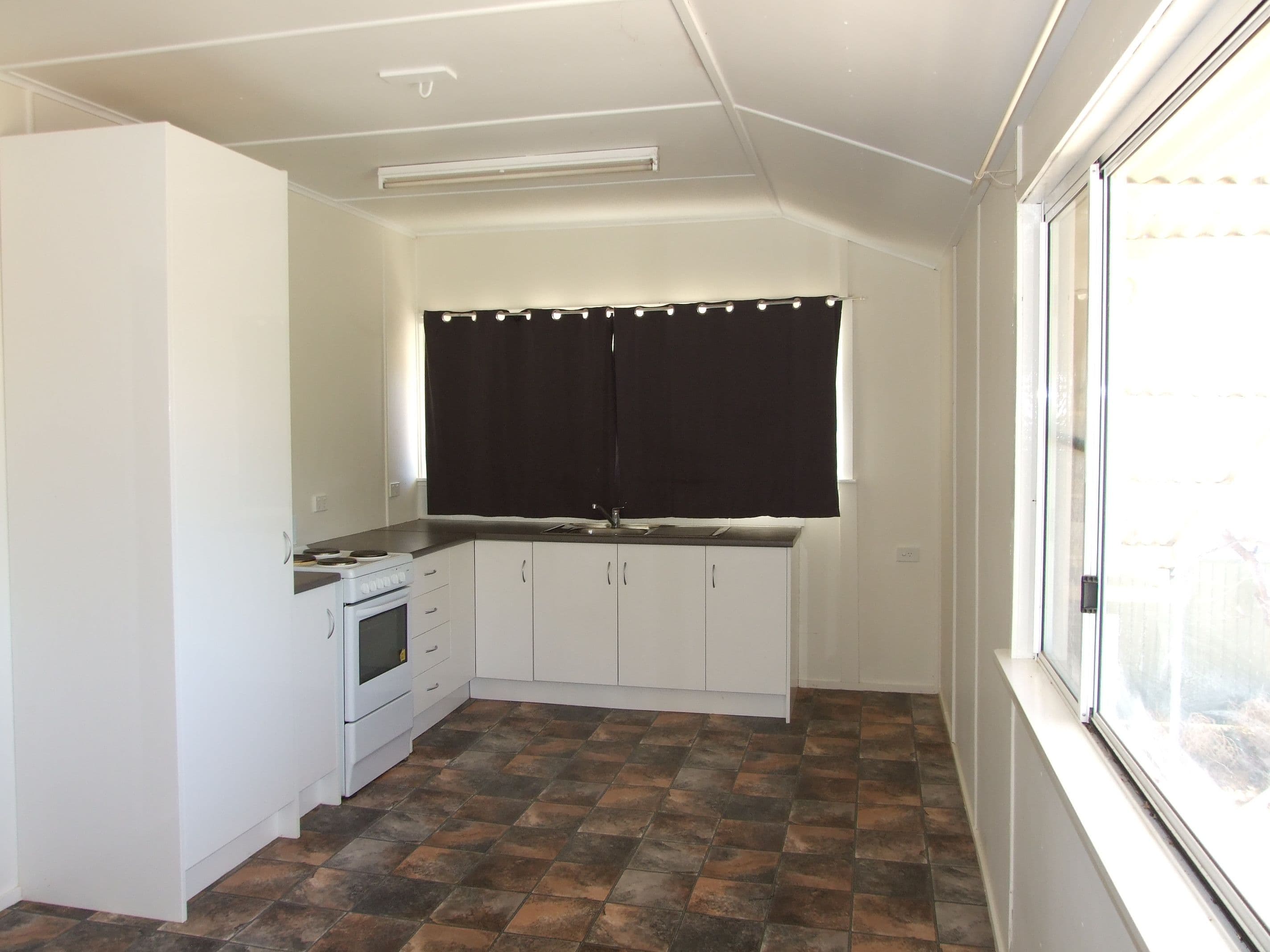 18 Wompoo Road, Longreach QLD 4730, Longreach - Thumbnail 7