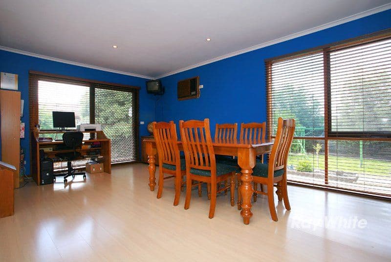 2 Murtoa Place, CRANBOURNE VIC 3977, Cranbourne West - Thumbnail 8
