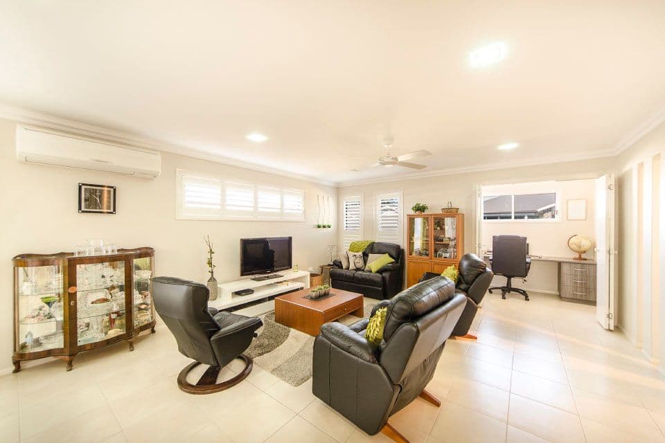 318-320 West Street, Kearneys Spring QLD 4350, Kearneys Spring - Thumbnail 4