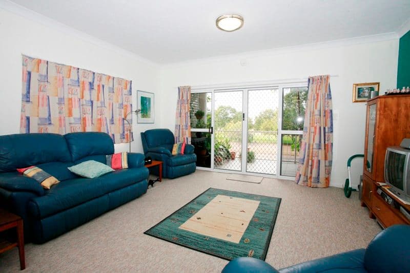 17  Lindsay Street, ROSSLEA QLD 4812, Rosslea - Thumbnail 3