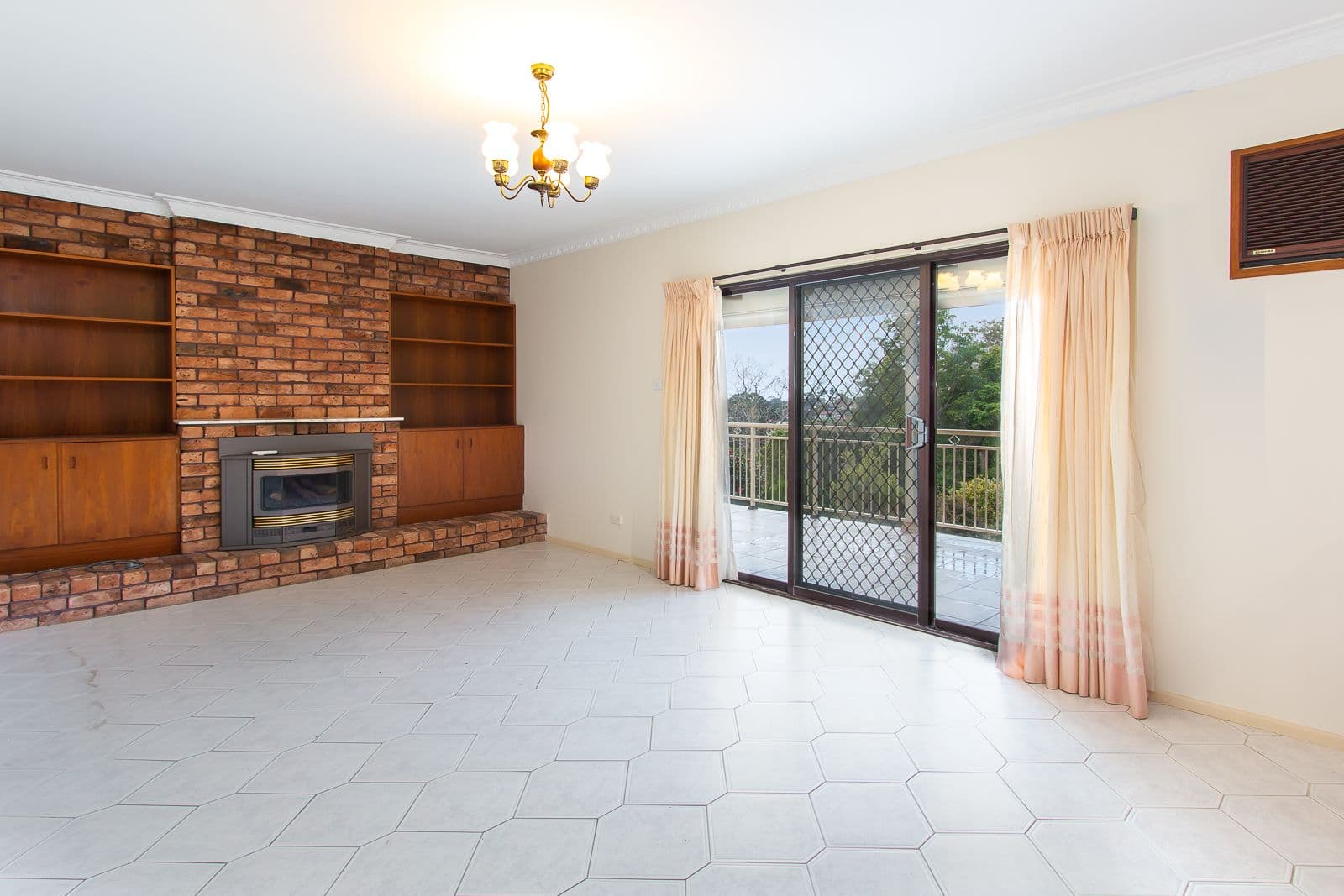 162 Elermore Parade, Wallsend - Thumbnail 6