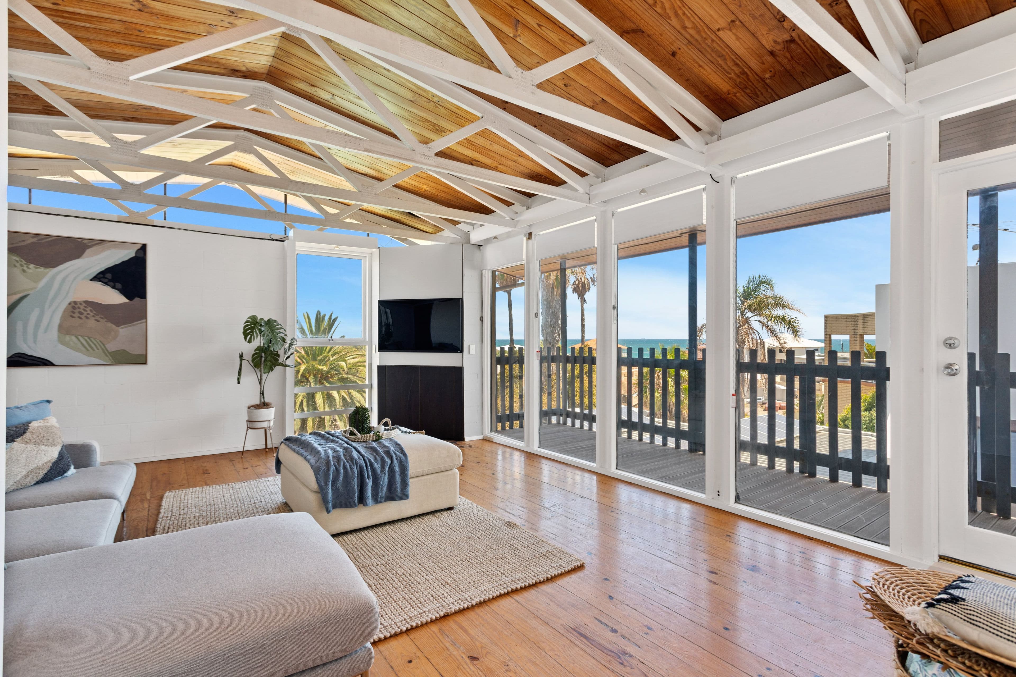 14 Clontarf Street, Sorrento WA 6020, Sorrento - Thumbnail 6