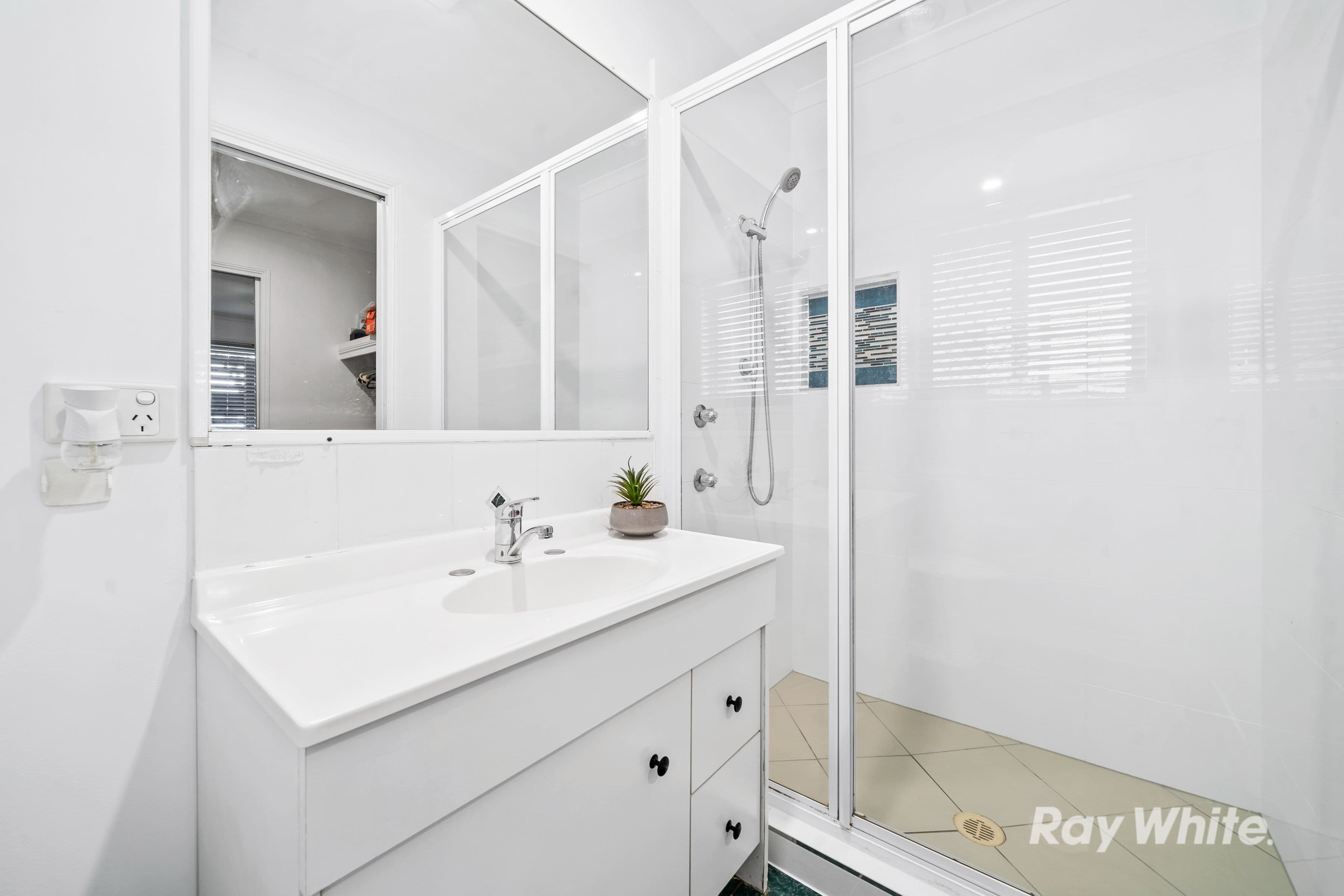 6 Glasgow Boulevard, Brassall QLD 4305, Brassall - Thumbnail 8