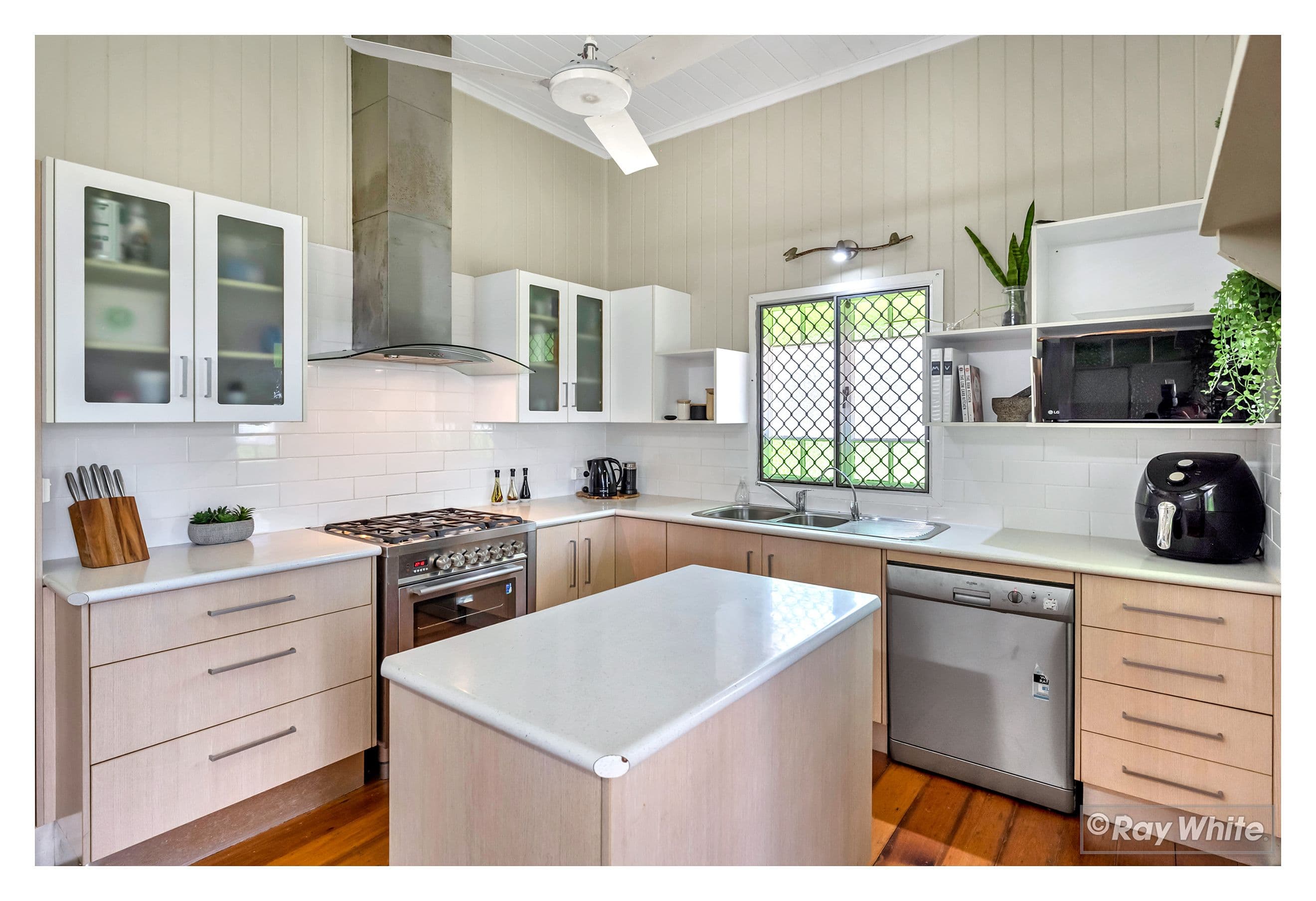 41 Armstrong Street, Berserker QLD 4701, Berserker - Thumbnail 4