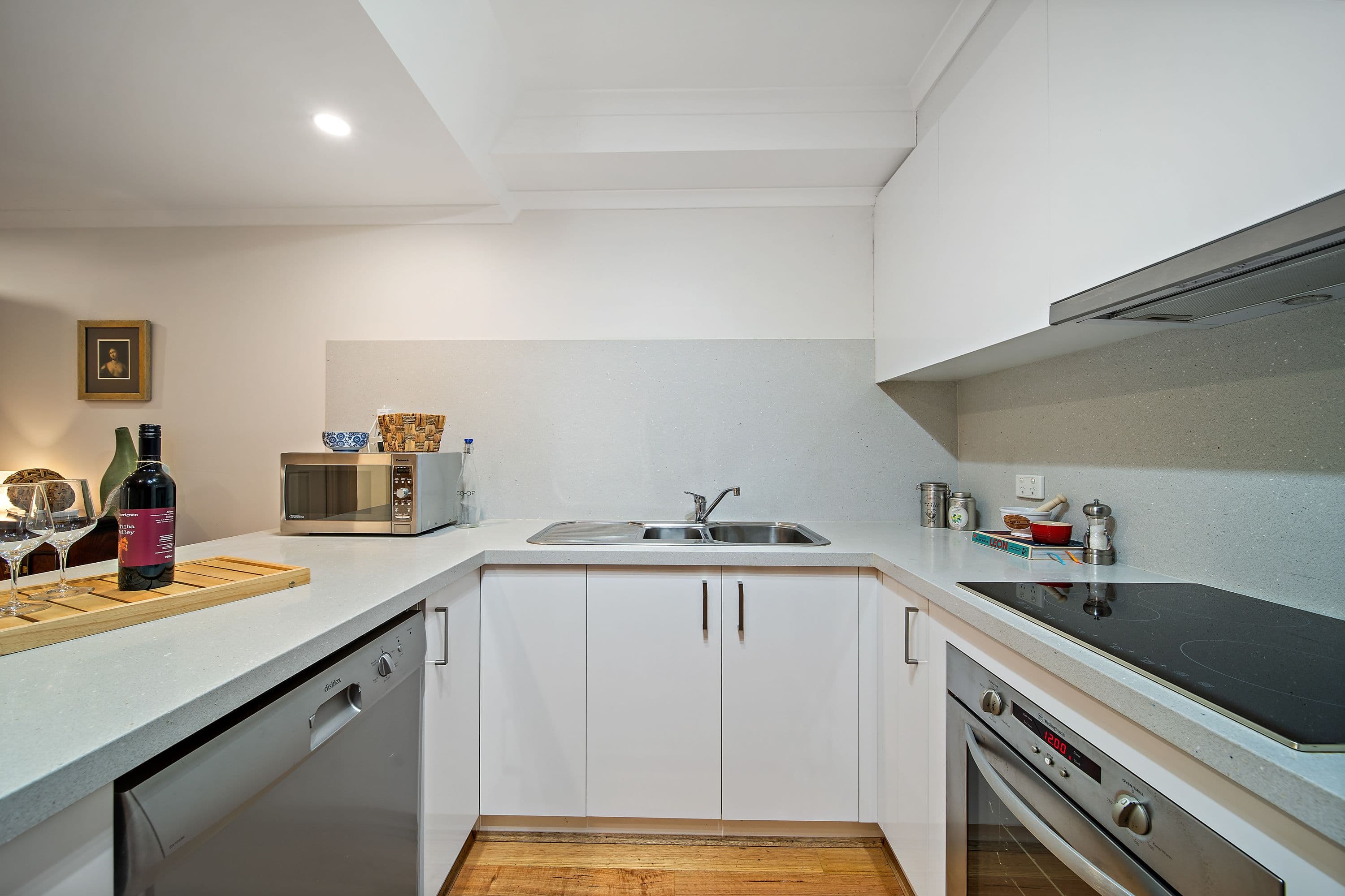 27 Leahy Close, Narrabundah ACT 2604, Narrabundah - Thumbnail 2
