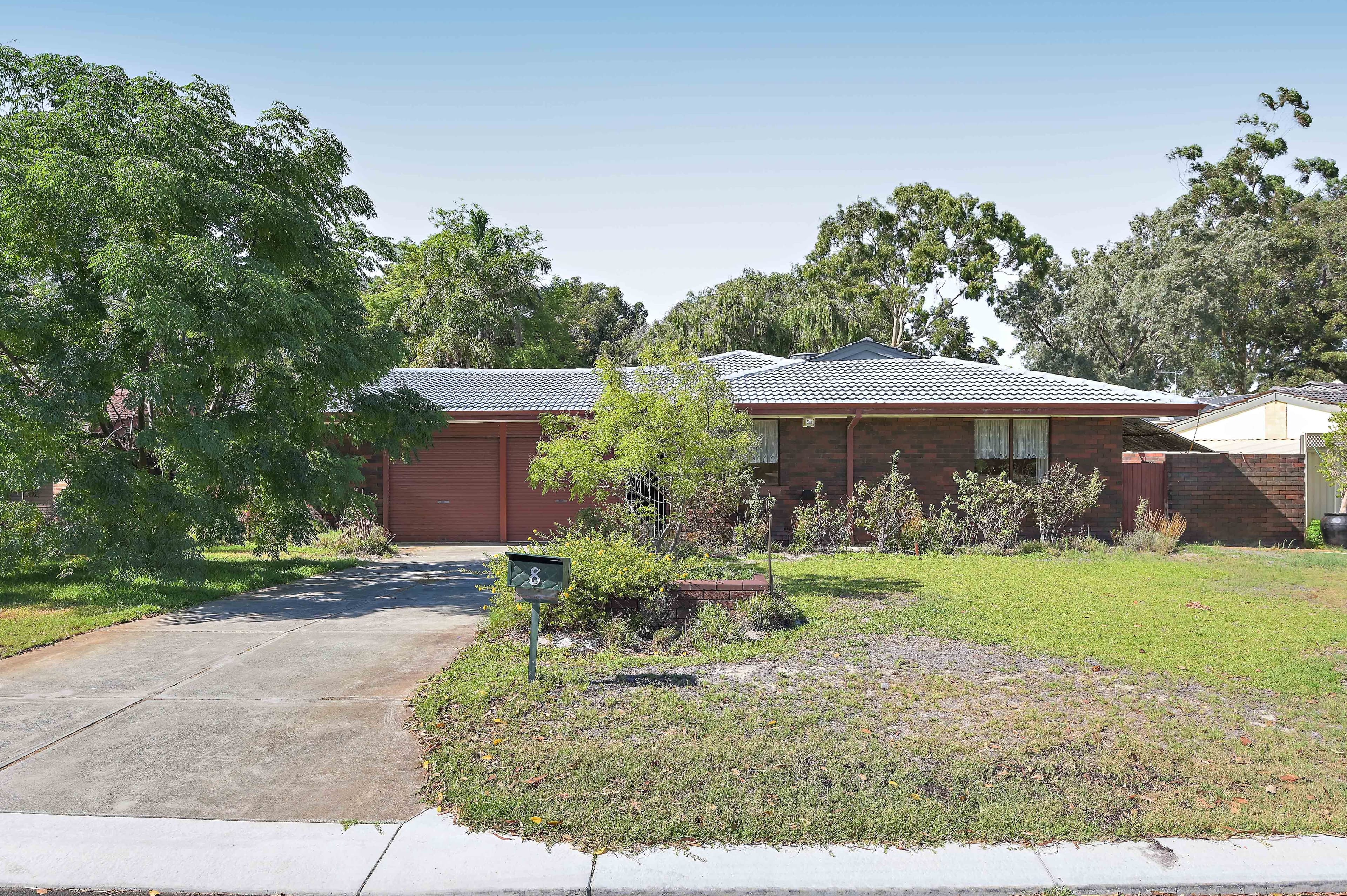 8 Princeton Court, Thornlie WA 6108, Thornlie - Image 1
