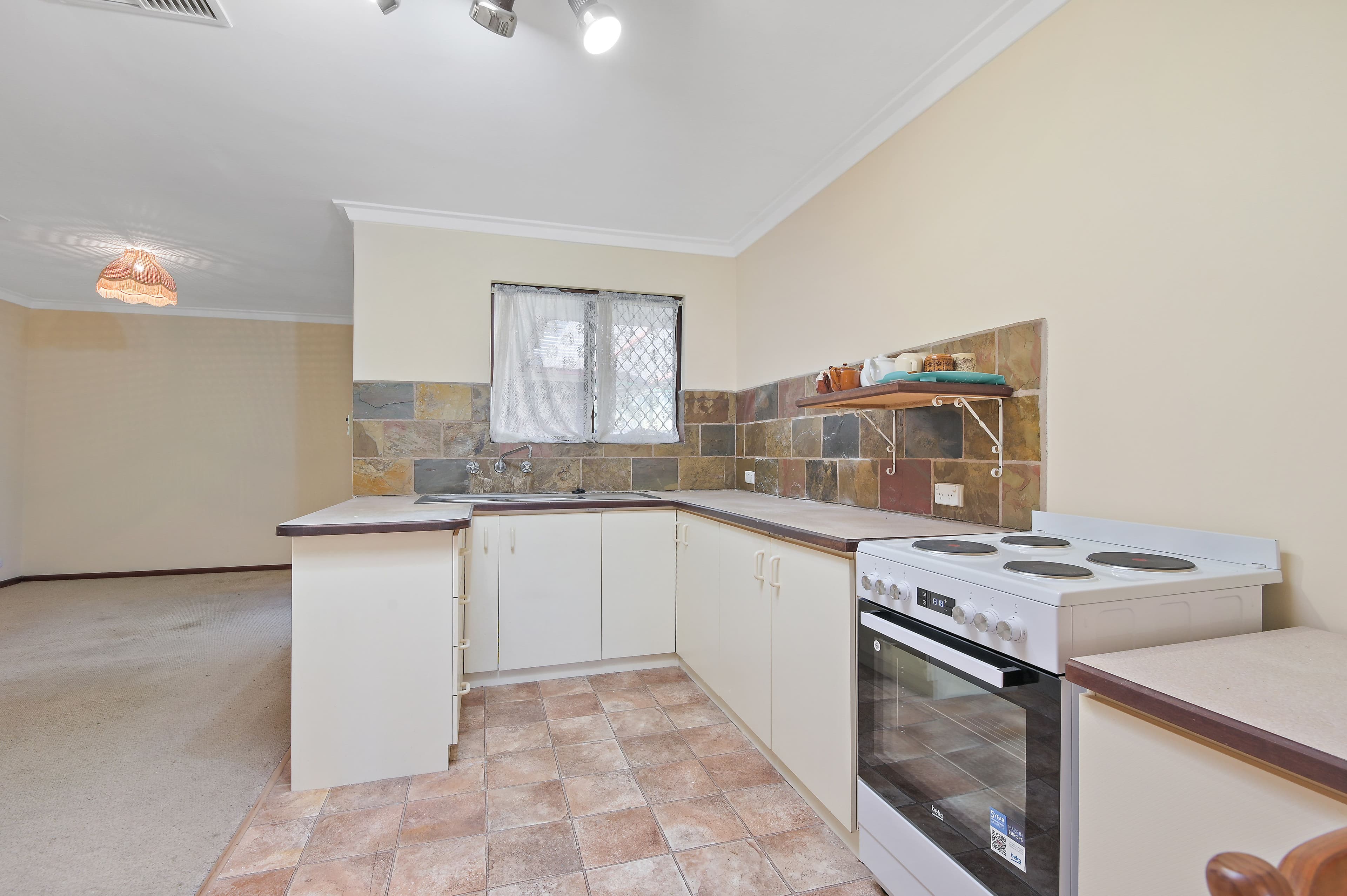 8 Princeton Court, Thornlie WA 6108, Thornlie - Thumbnail 5