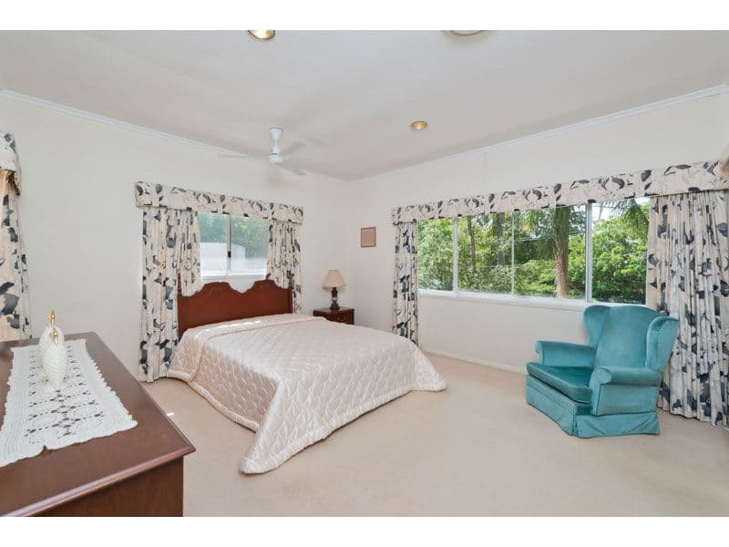 25 Marston Avenue, INDOOROOPILLY QLD 4068, Indooroopilly - Thumbnail 5