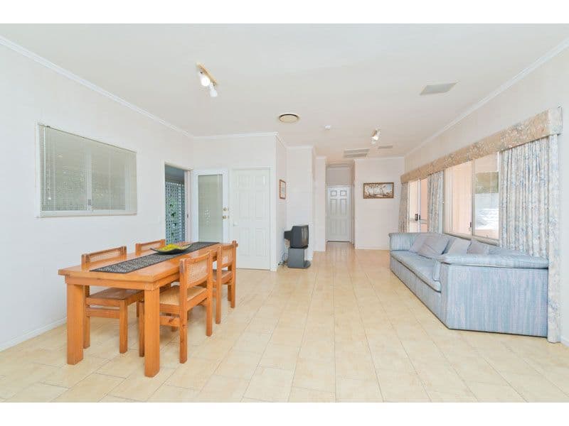 25 Marston Avenue, INDOOROOPILLY QLD 4068, Indooroopilly - Thumbnail 8