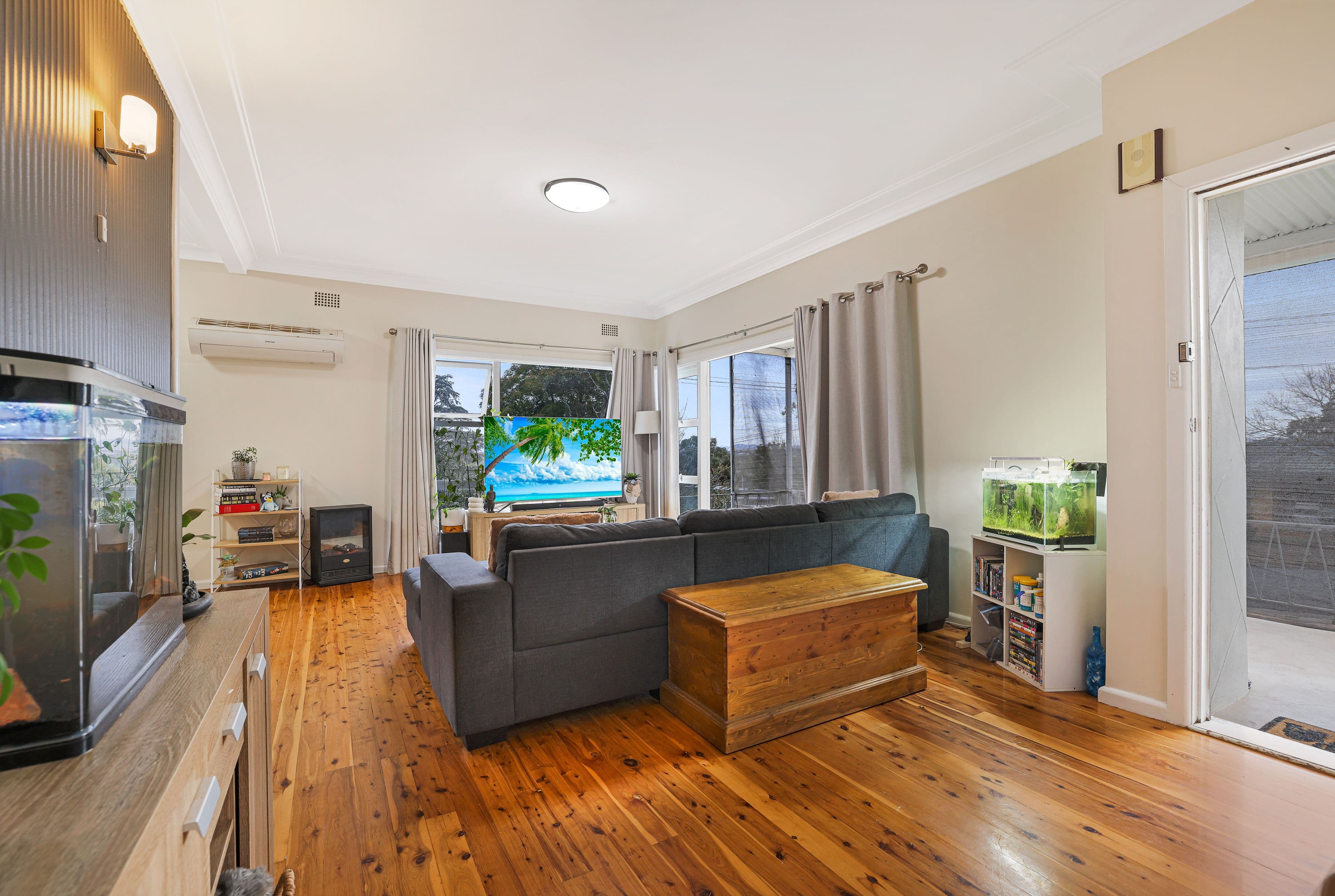 53 Hall Street, Tamworth NSW 2340, Tamworth - Thumbnail 2