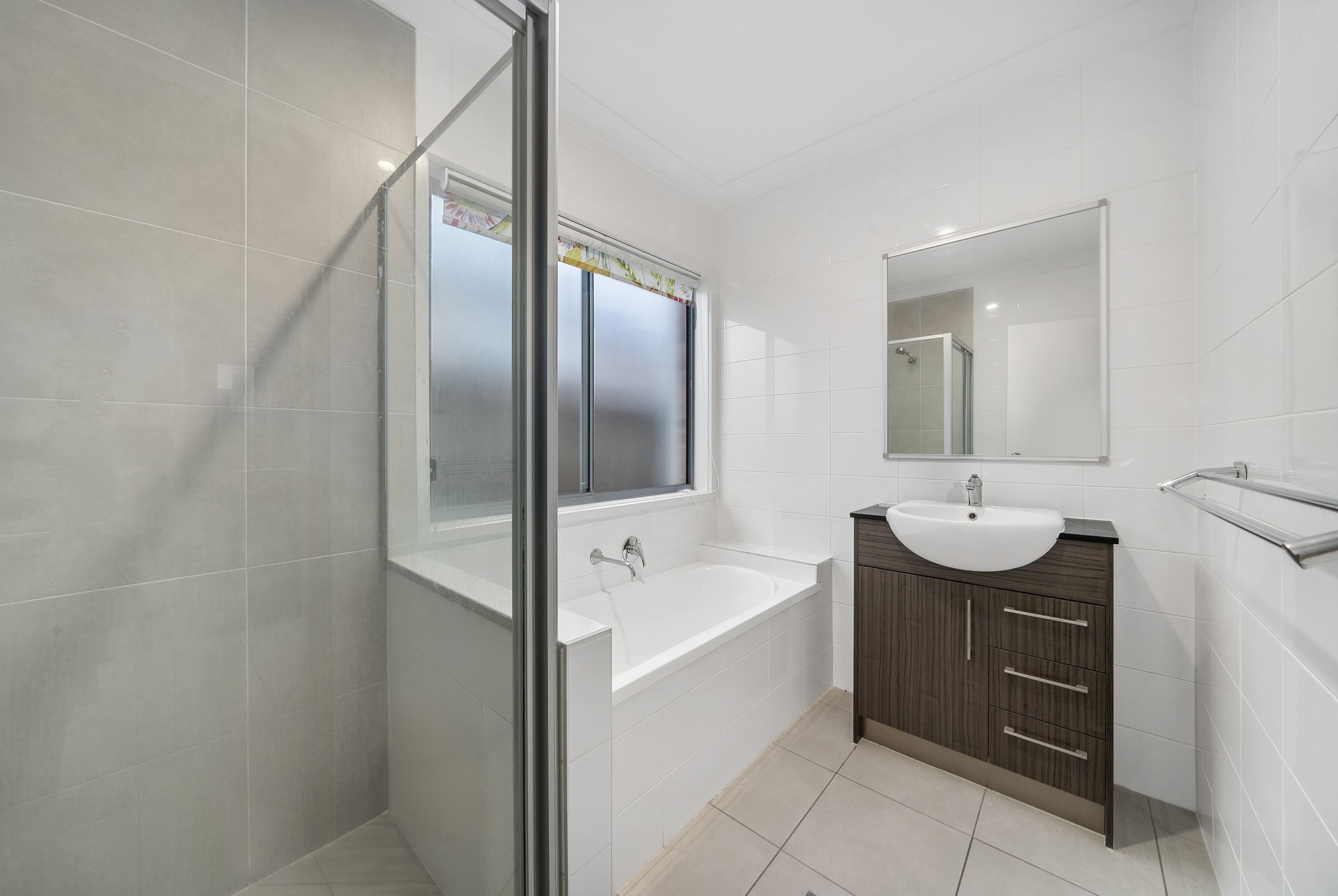 18 Gunther Avenue, Coomera QLD 4209, Coomera - Thumbnail 8