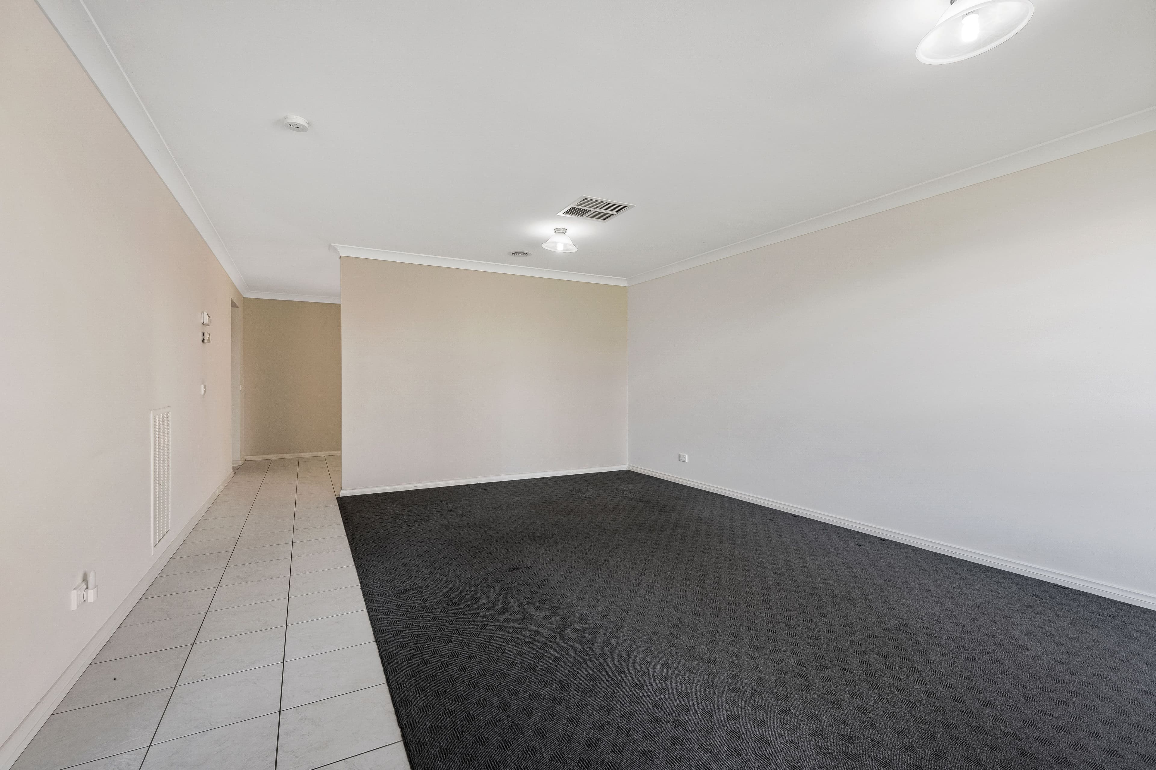 2 Dillagar Place, Springdale Heights NSW 2641, Springdale Heights - Thumbnail 3