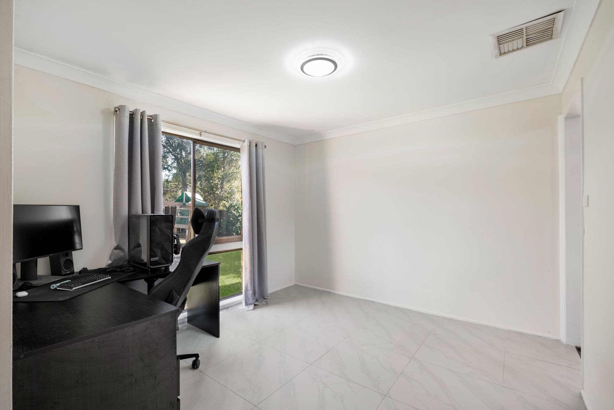 12 Doradillo Place, Eschol Park NSW 2558, Eschol Park - Thumbnail 5