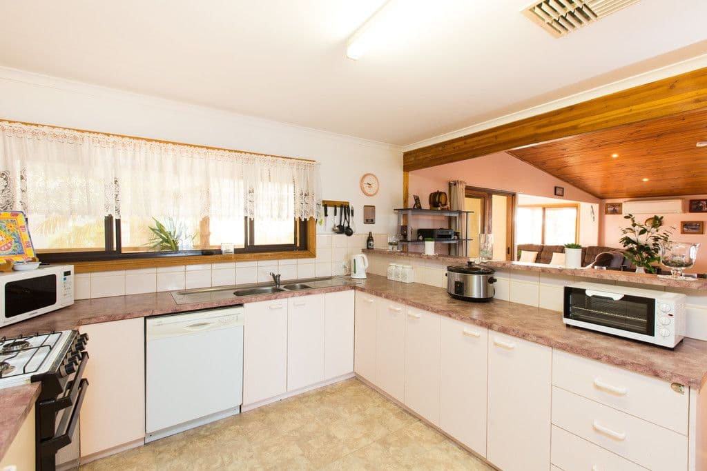 224 Morpung Avenue, Irymple VIC 3498, Irymple - Thumbnail 3