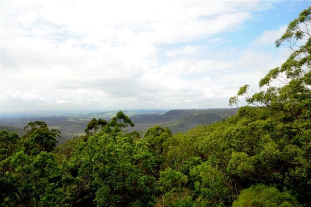 9  Rangeview Road, BLUE MOUNTAIN HEIGHTS QLD 4350, Blue Mountain Heights - Thumbnail 2