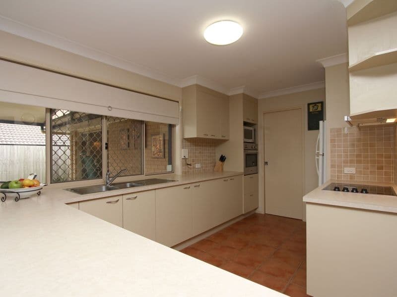 11 Talisker Place, PARKINSON QLD 4115, Parkinson - Thumbnail 4