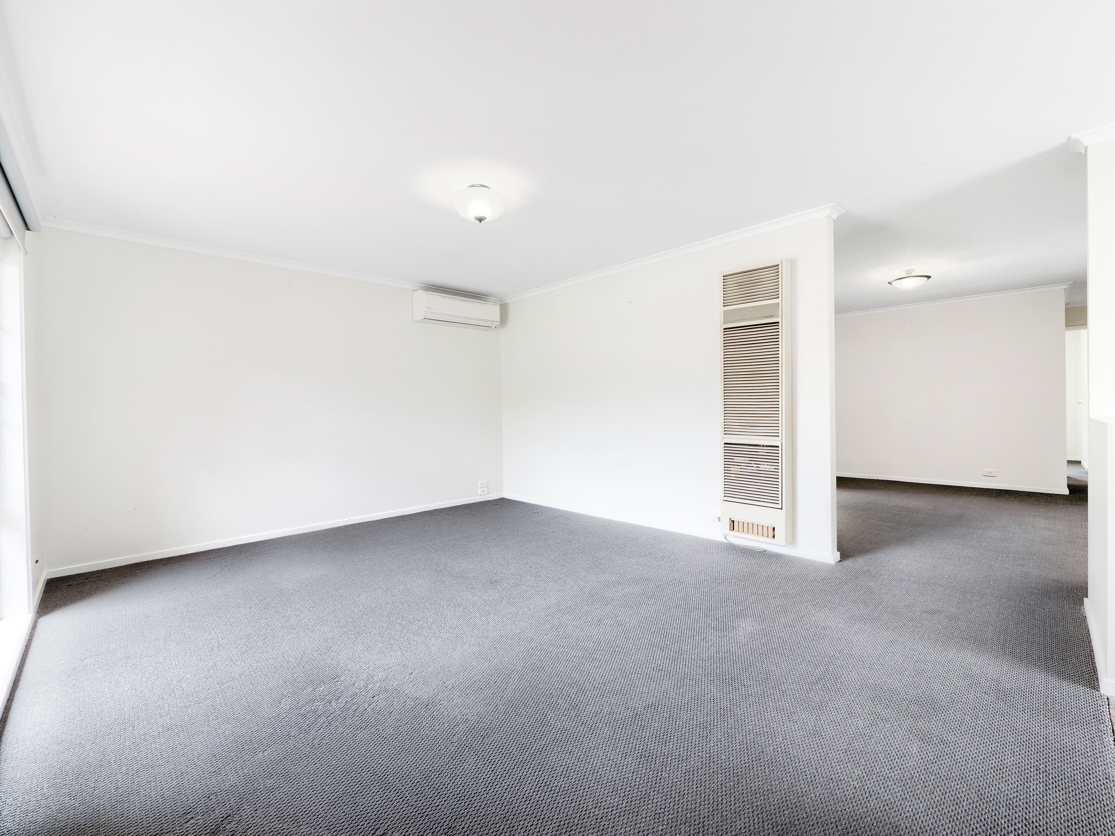 16 Paramount Way, Pakenham VIC 3810, Pakenham - Thumbnail 4