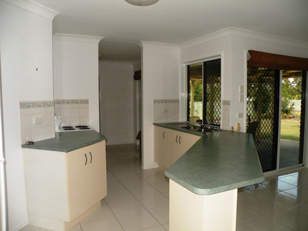9 Protea Avenue, NORMAN GARDENS QLD 4701, Norman Gardens - Thumbnail 8
