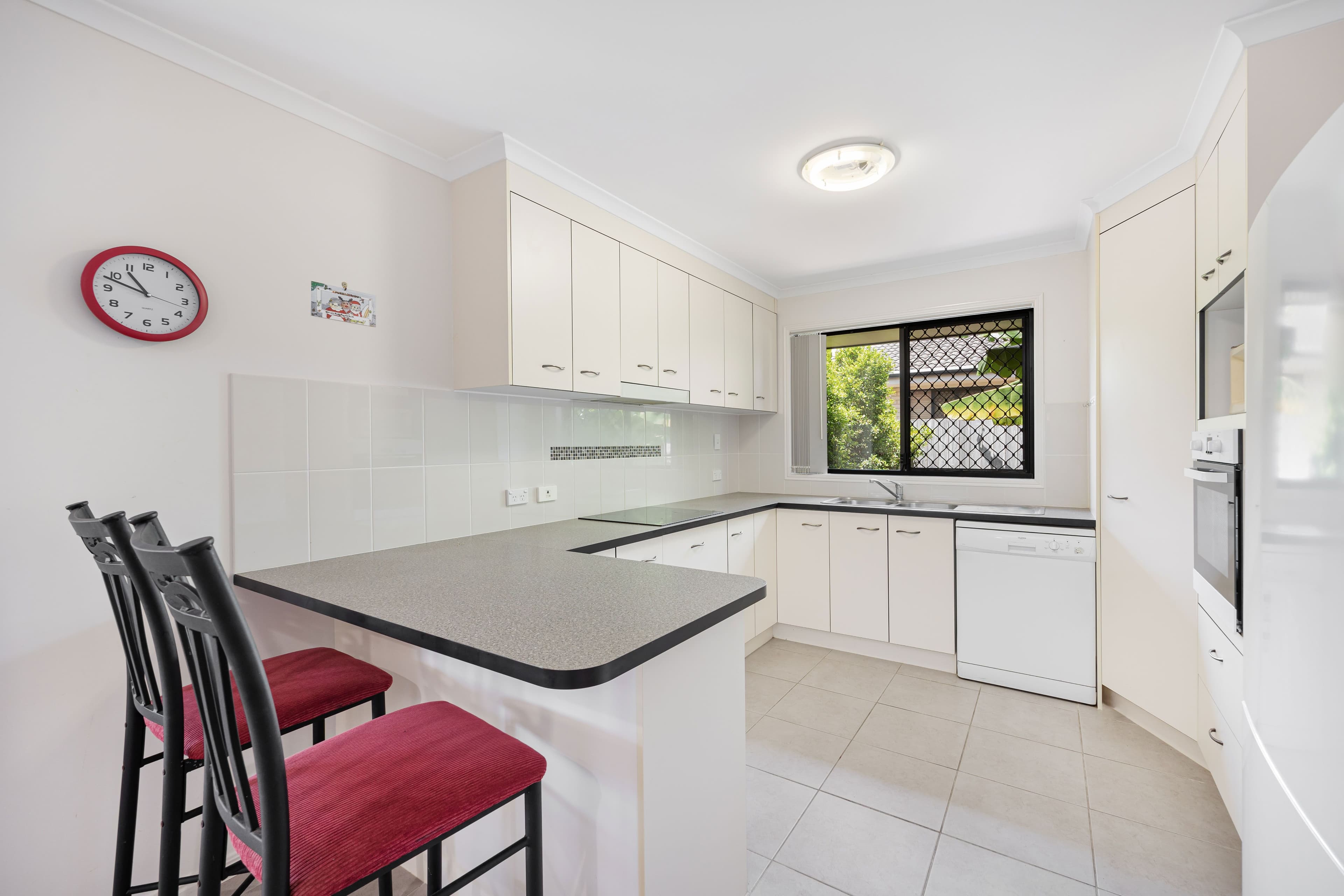 123 Exeter Street, Torquay QLD 4655, Torquay - Thumbnail 2
