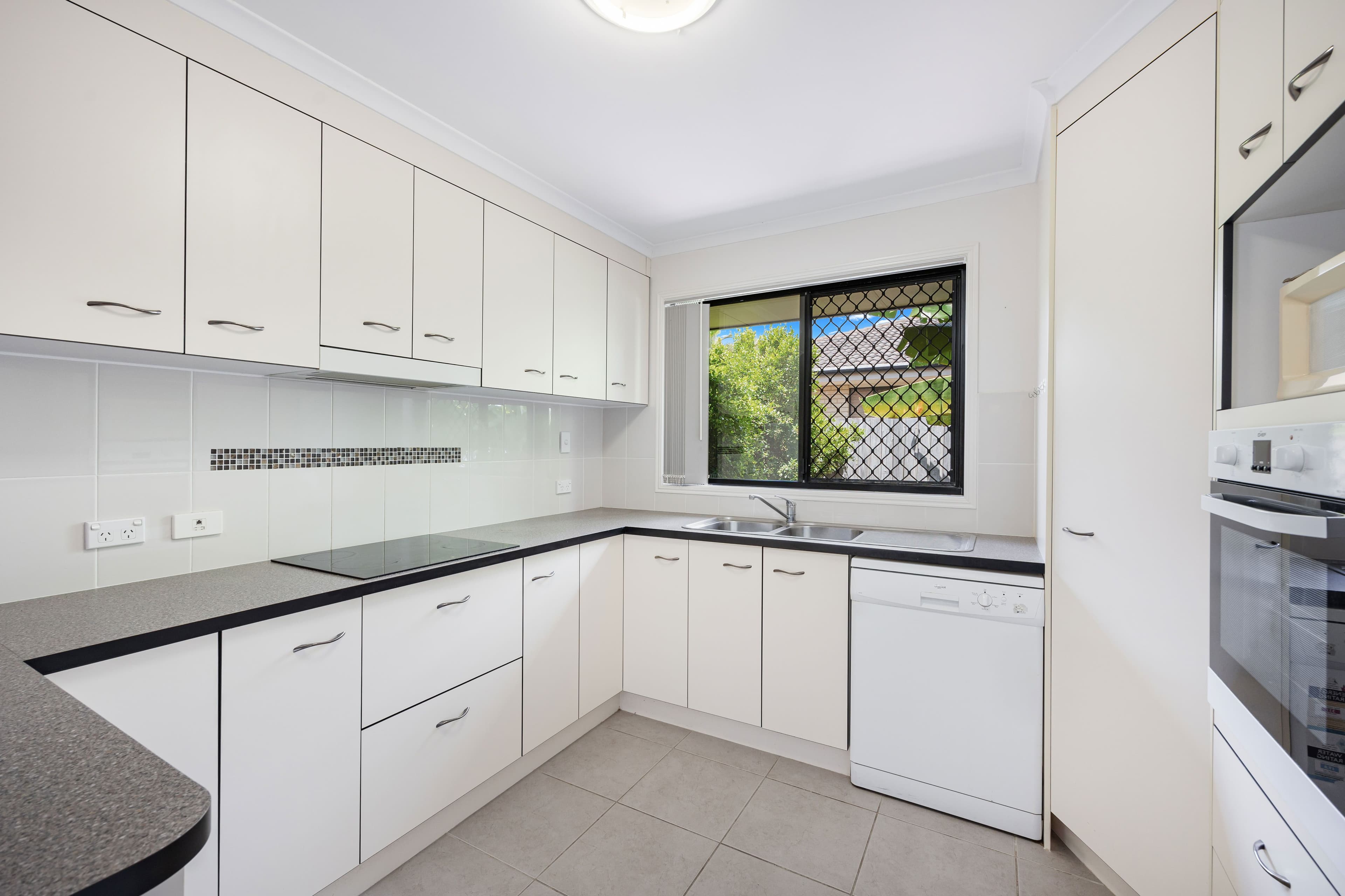 123 Exeter Street, Torquay QLD 4655, Torquay - Thumbnail 3