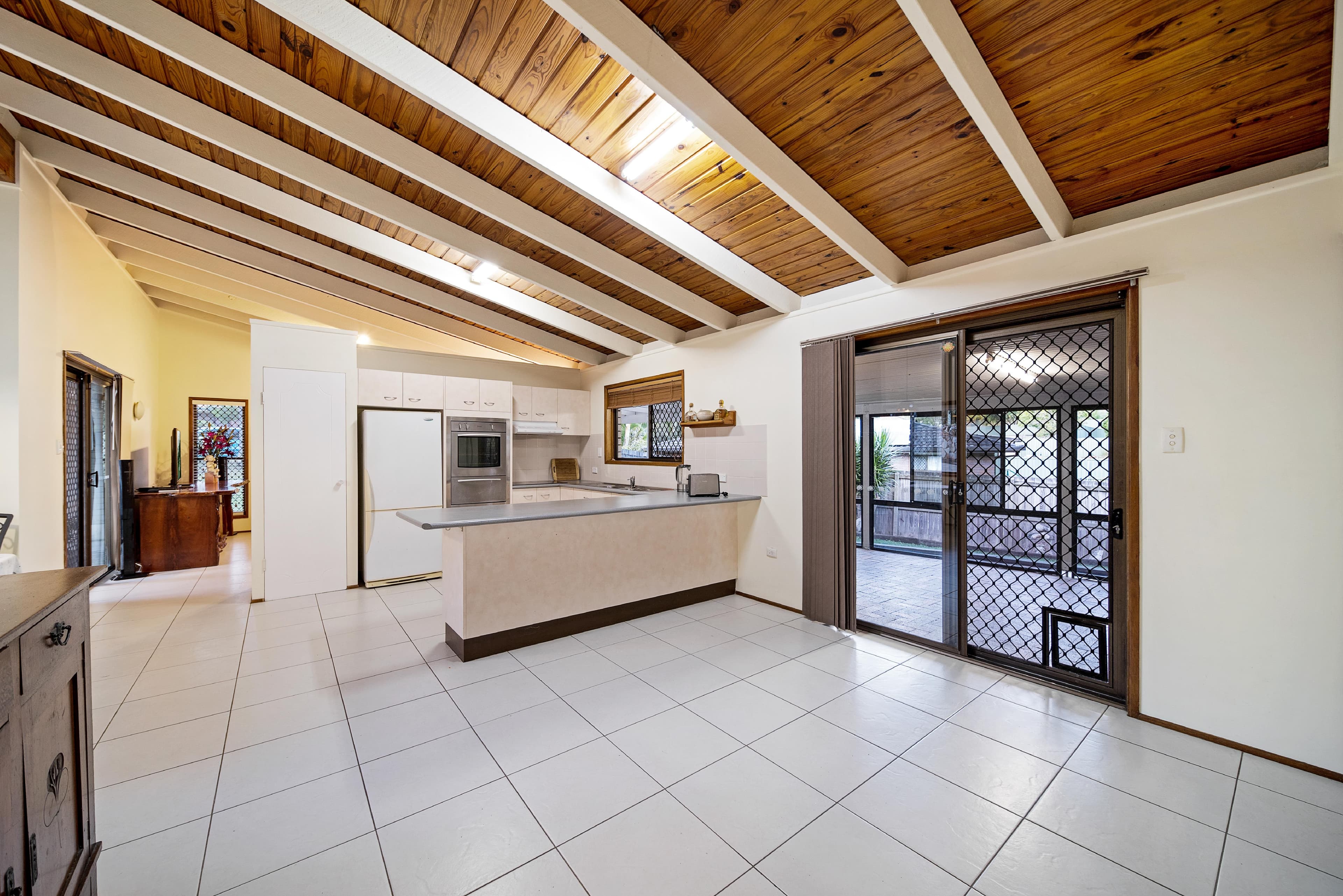 5 Caparra Street, Shailer Park QLD 4128, Shailer Park - Thumbnail 7