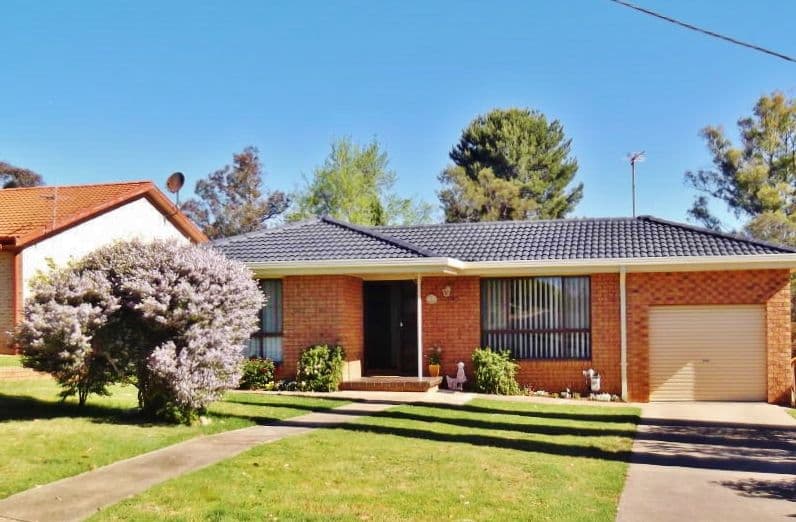 13 Watson Street, YOUNG NSW 2594, Young - Image 1