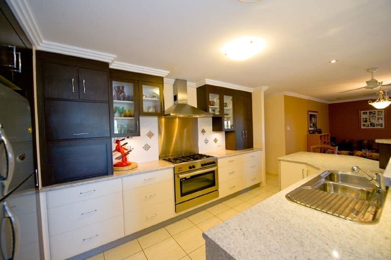 10 Rebecca Close, ROCKYVIEW QLD 4701, Rockyview - Thumbnail 8