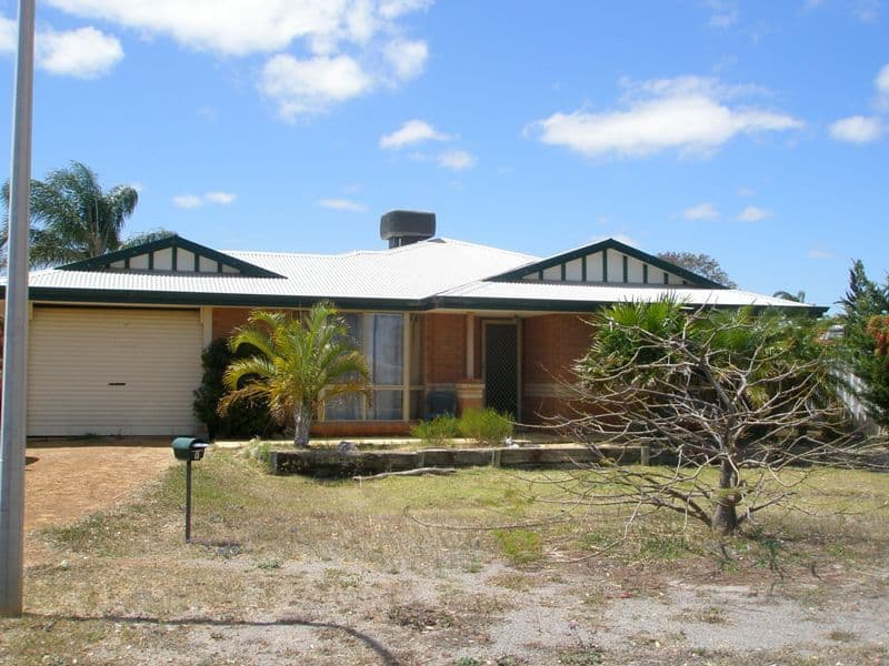 6 Lowan Court, WAGGRAKINE WA 6530, Waggrakine - Image 1